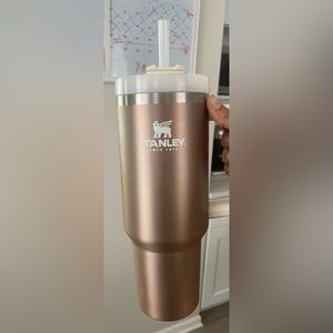Rose gold 40z Stanley cup